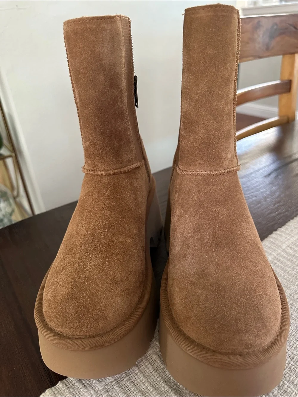 UGG Women's Suede Platform Ankle Boots - Chestnut